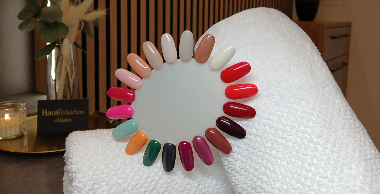 hautperfektion-nadine-preise-einblicke-nagellackfarben